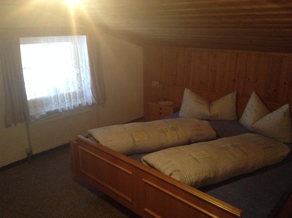 Ferienwohnung Haus Bergheimat Kappl  Zimmer foto